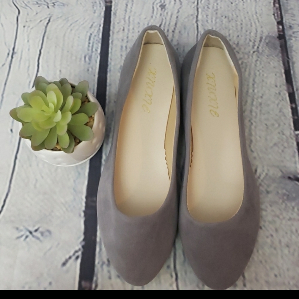 Gray Flats in faux suede size